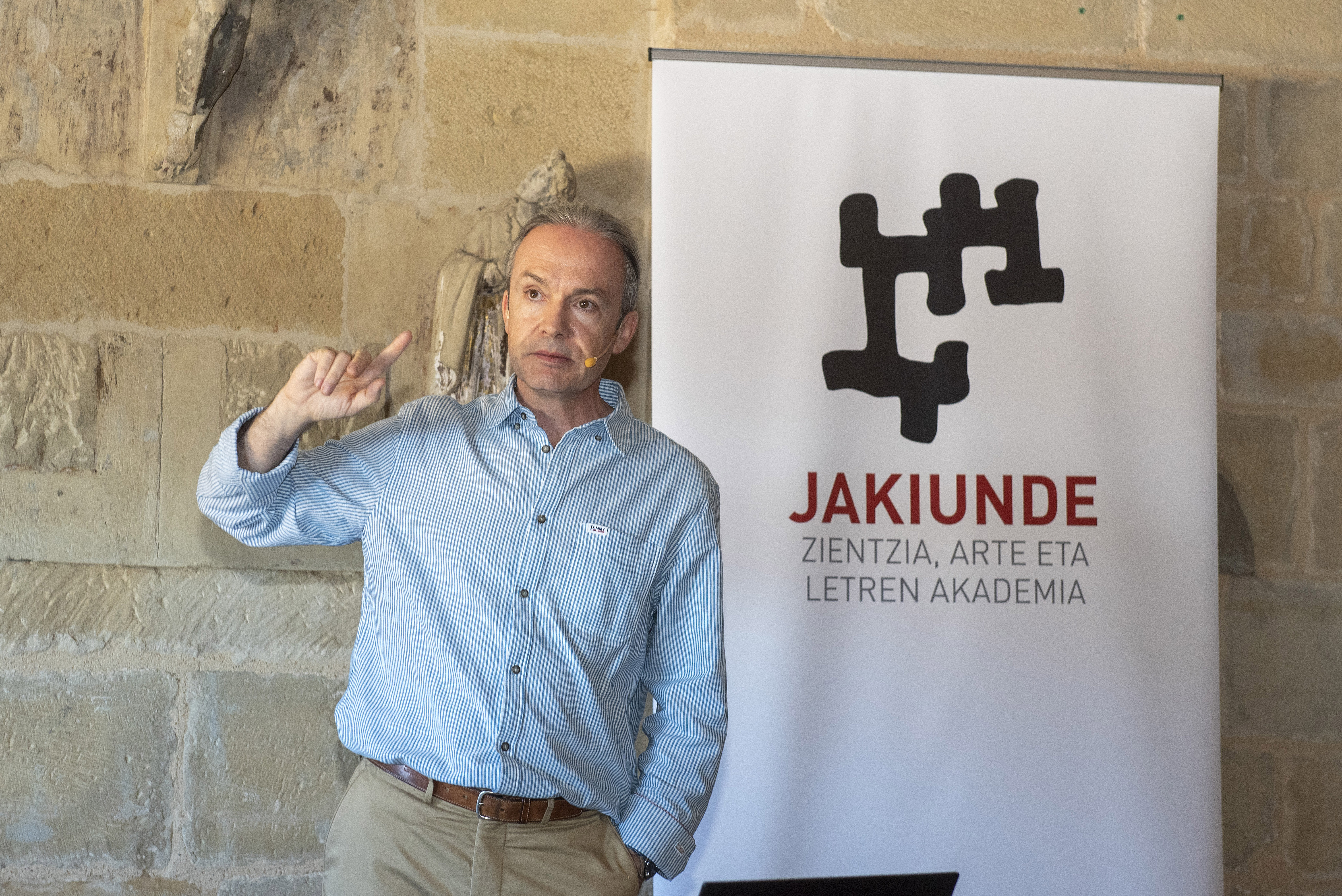 UJUÉ 2022: Evolución, del homo sapiens al homo avataris