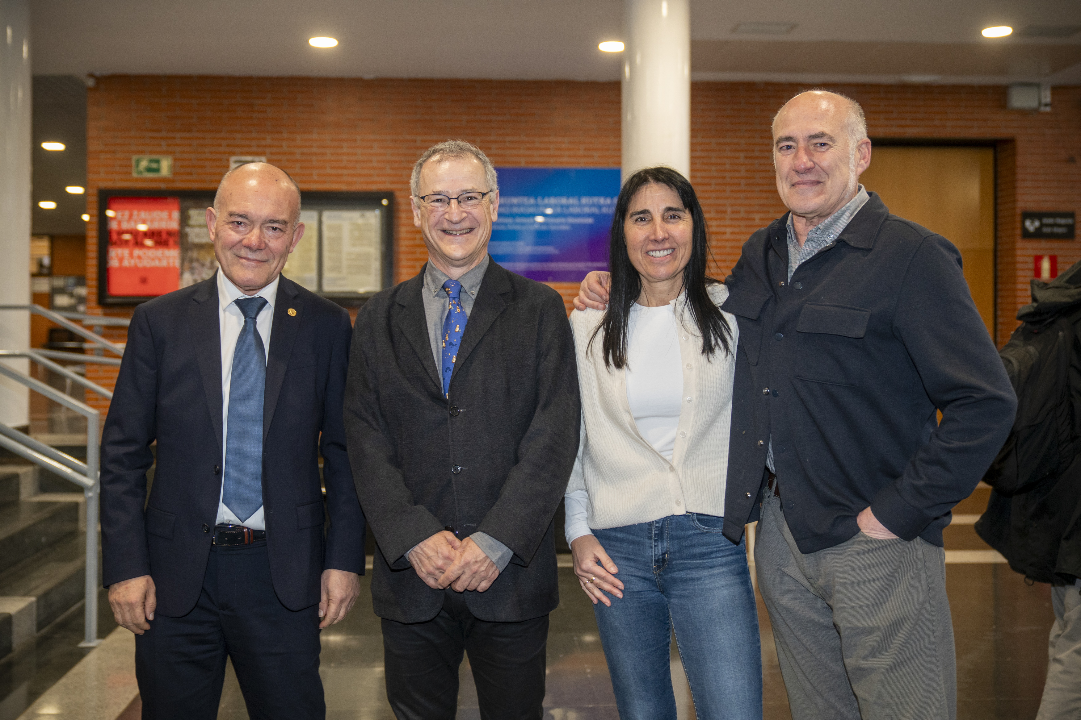 Jakiunderen Bilkura UPV/EHUn Gasteizen