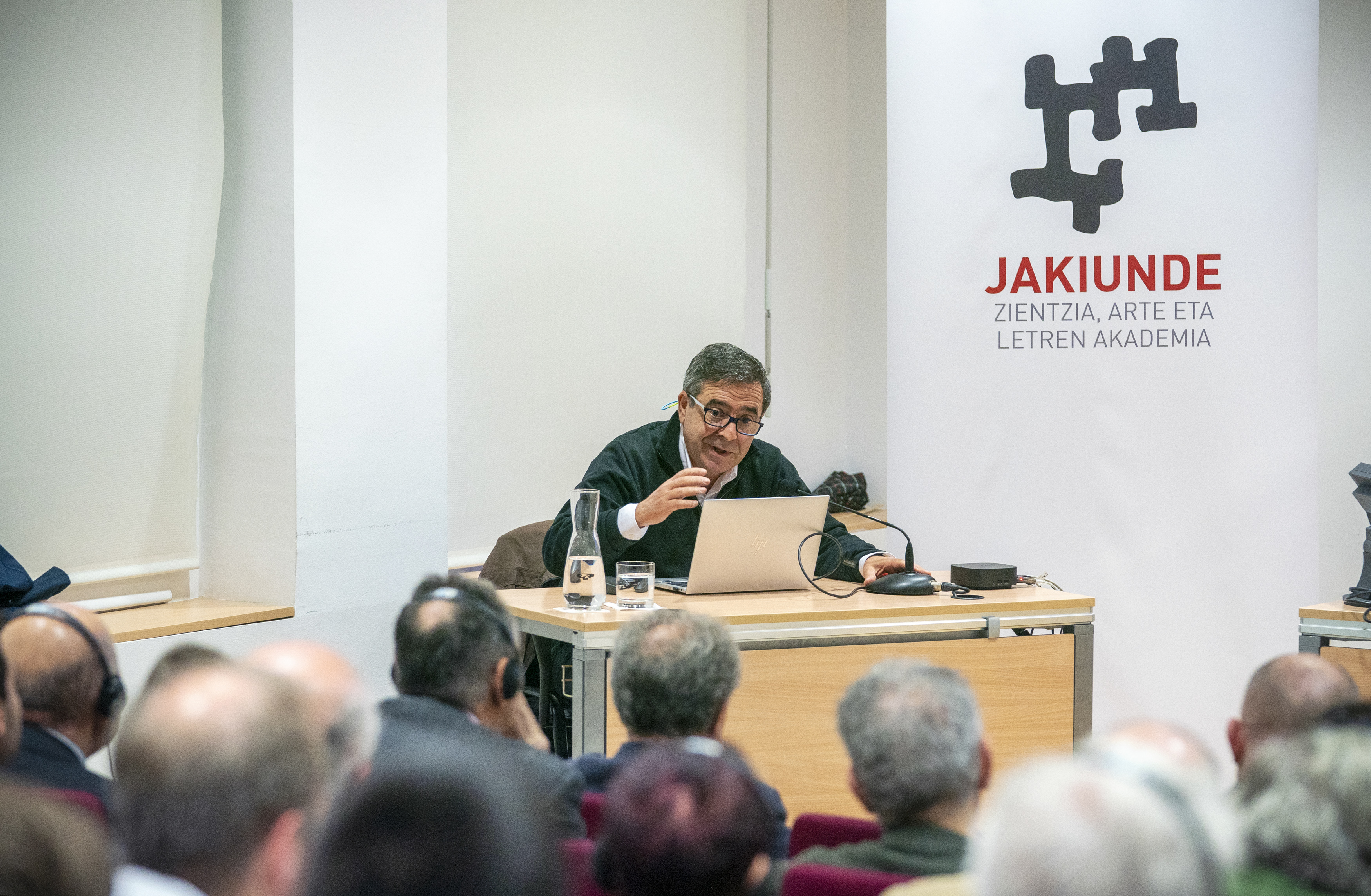 Jakiunderen Bilkura UPV/EHUn Gasteizen