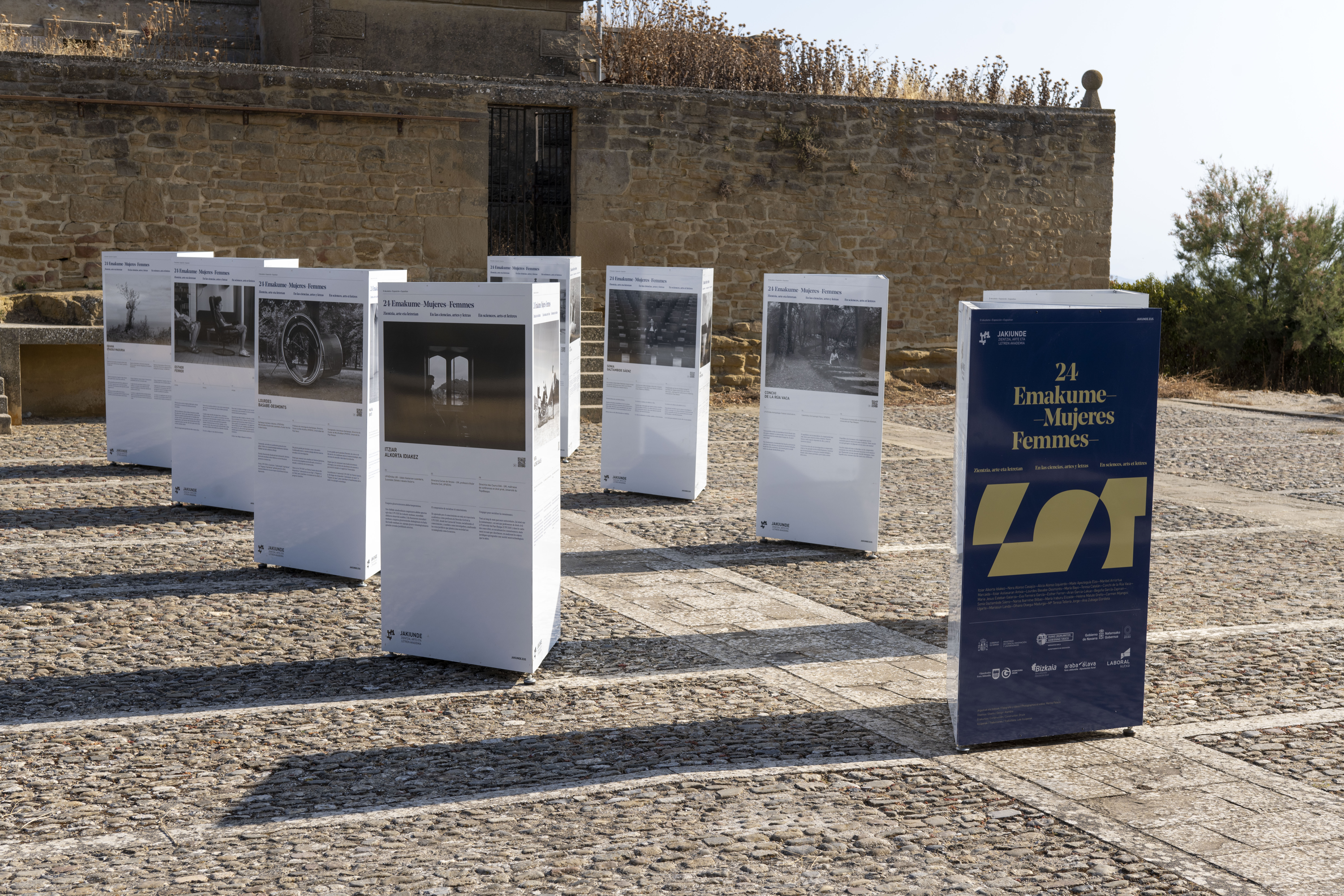 24 Emakume zientzia, arte eta letretan